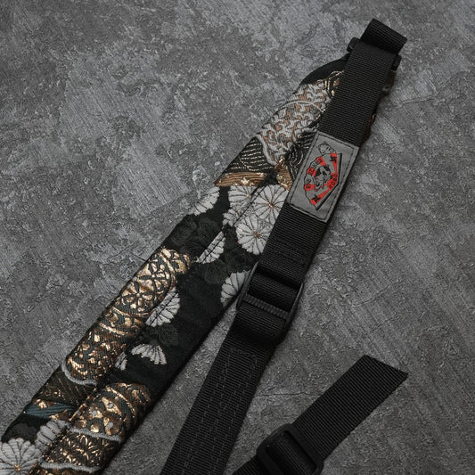 Oni No Kobo X Pig Slings (Chrysanthemum)